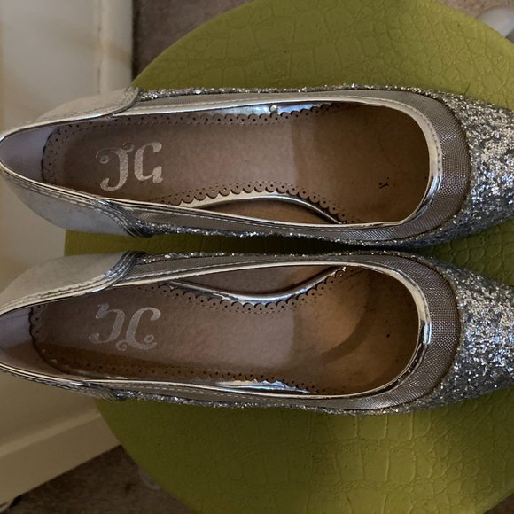 silver KALANI PUMP shoe - Picture 2 of 2